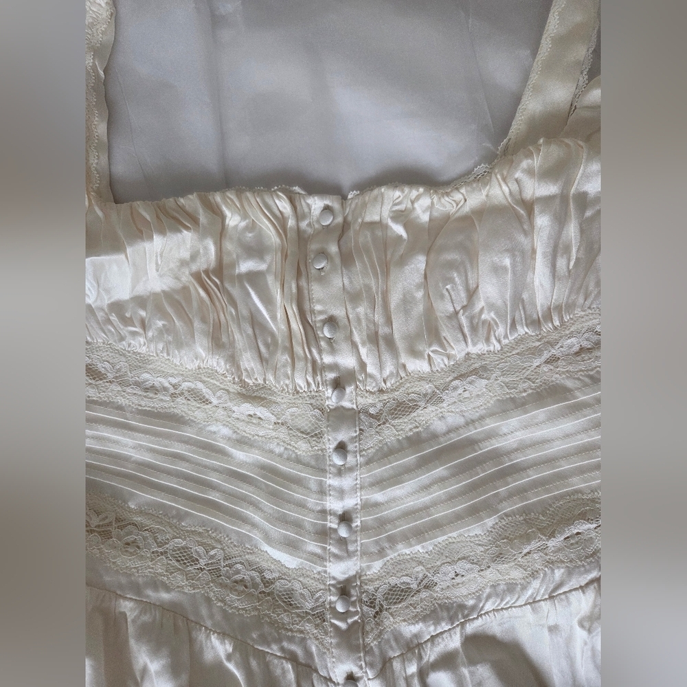Ivory Real Silk 'Illiana' House of CB- medium - Picture 8 of 16
